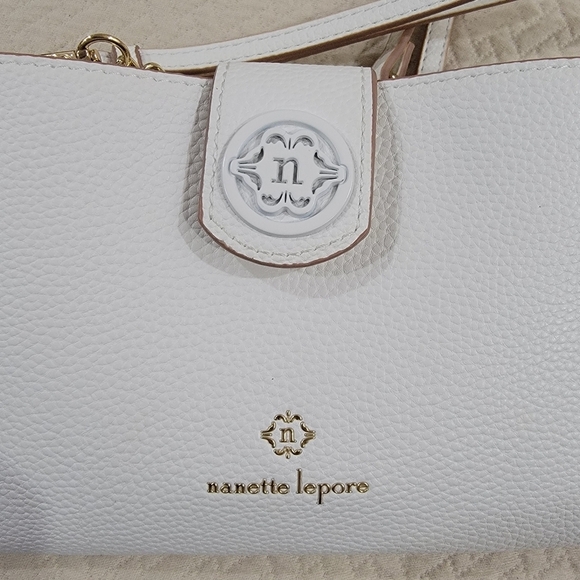 Nanette Lepore Small White Crossbody Bag With Gold Tone Hardware - Picture 4 of 16